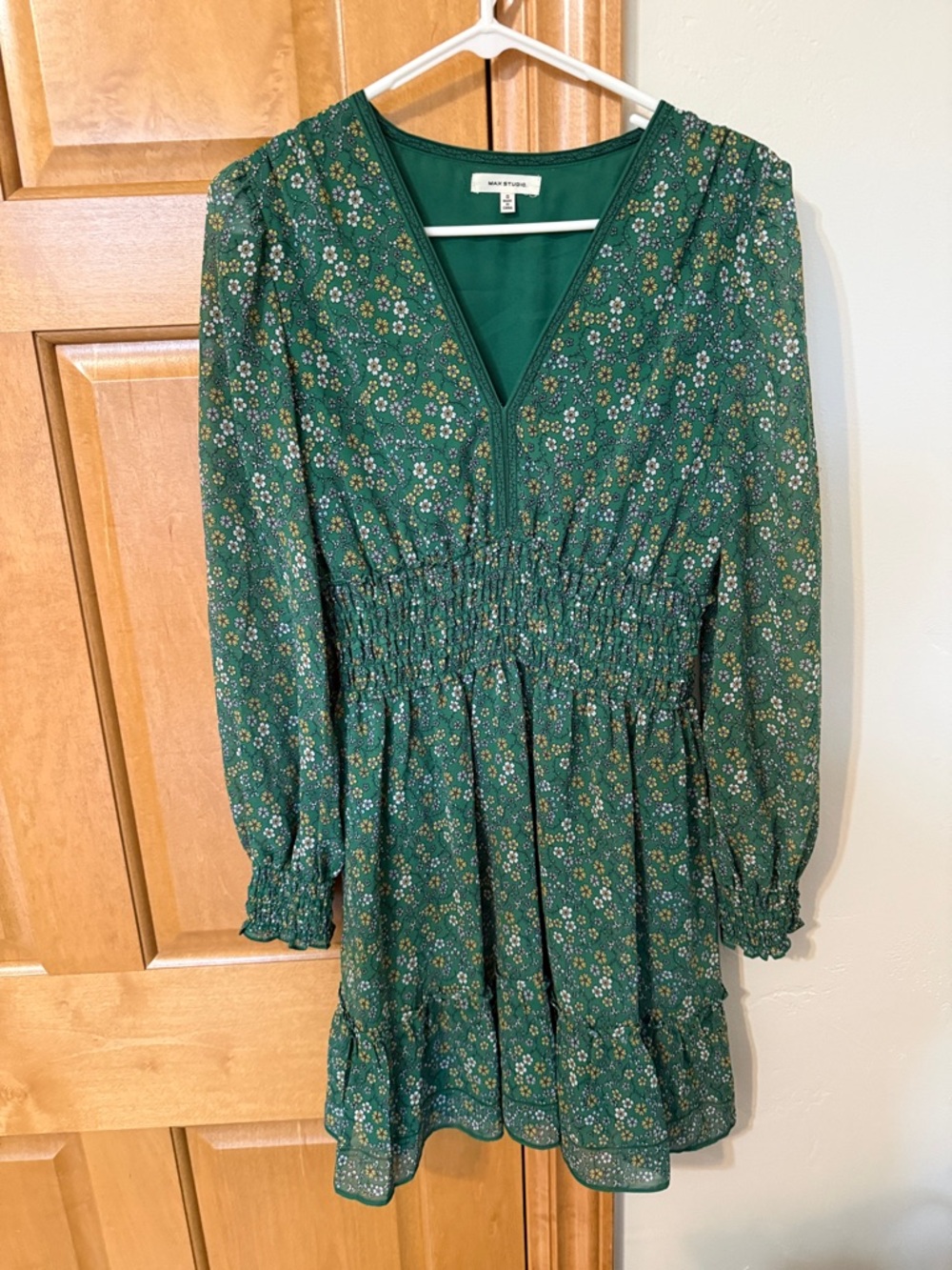 Max Studio Emerald Green Floral V-Neck Smocked Waist Dress